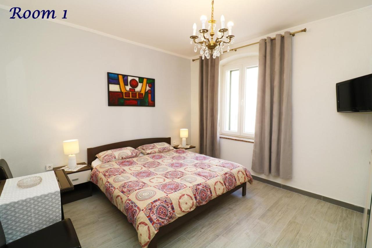Old Town Rooms And Apartment Porec Luaran gambar